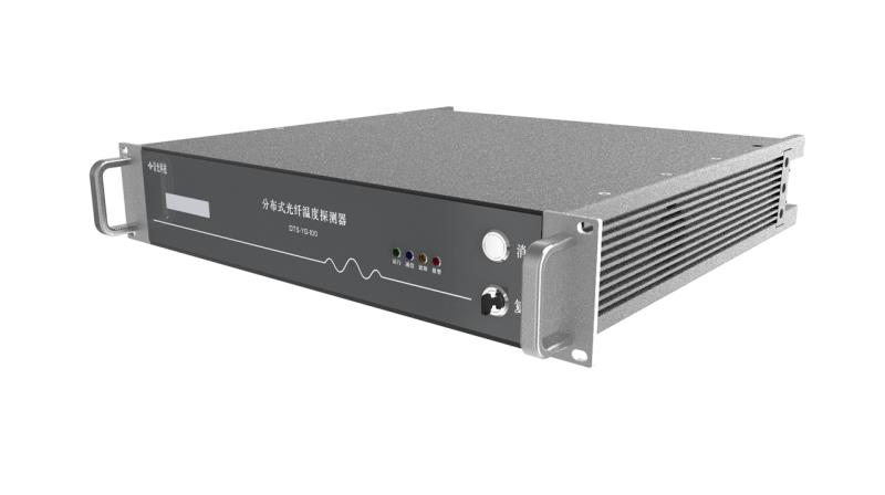 5. 系统指标 光纤线型感温主机 DTS-100主机是依据GB 16280-2014进行设计、开发和生产。根据国标产品分类要求,属于差定温、可恢复式、分布定位的探测型产品,DTS 主机代表着目前国际上的较高水平,无论在温度分辨率、空间分辨率、测量距离,还是测量时间上都高于其他公司的产品。